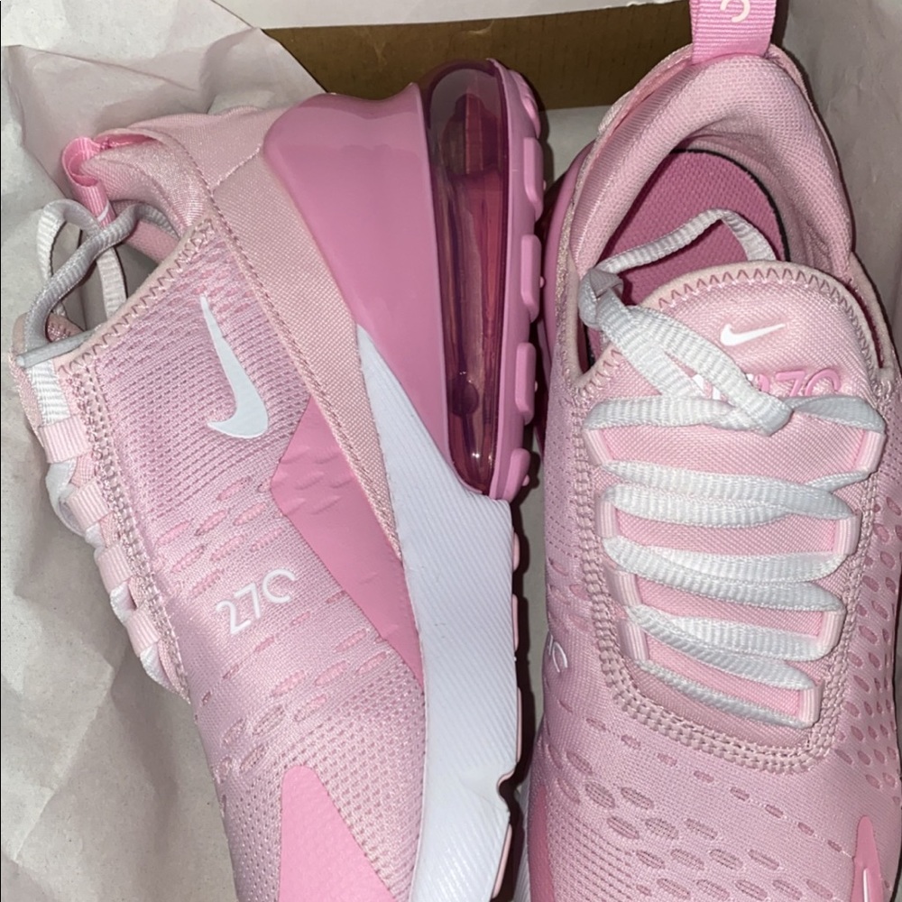 Nike 270 Pink Big Kids Shoe